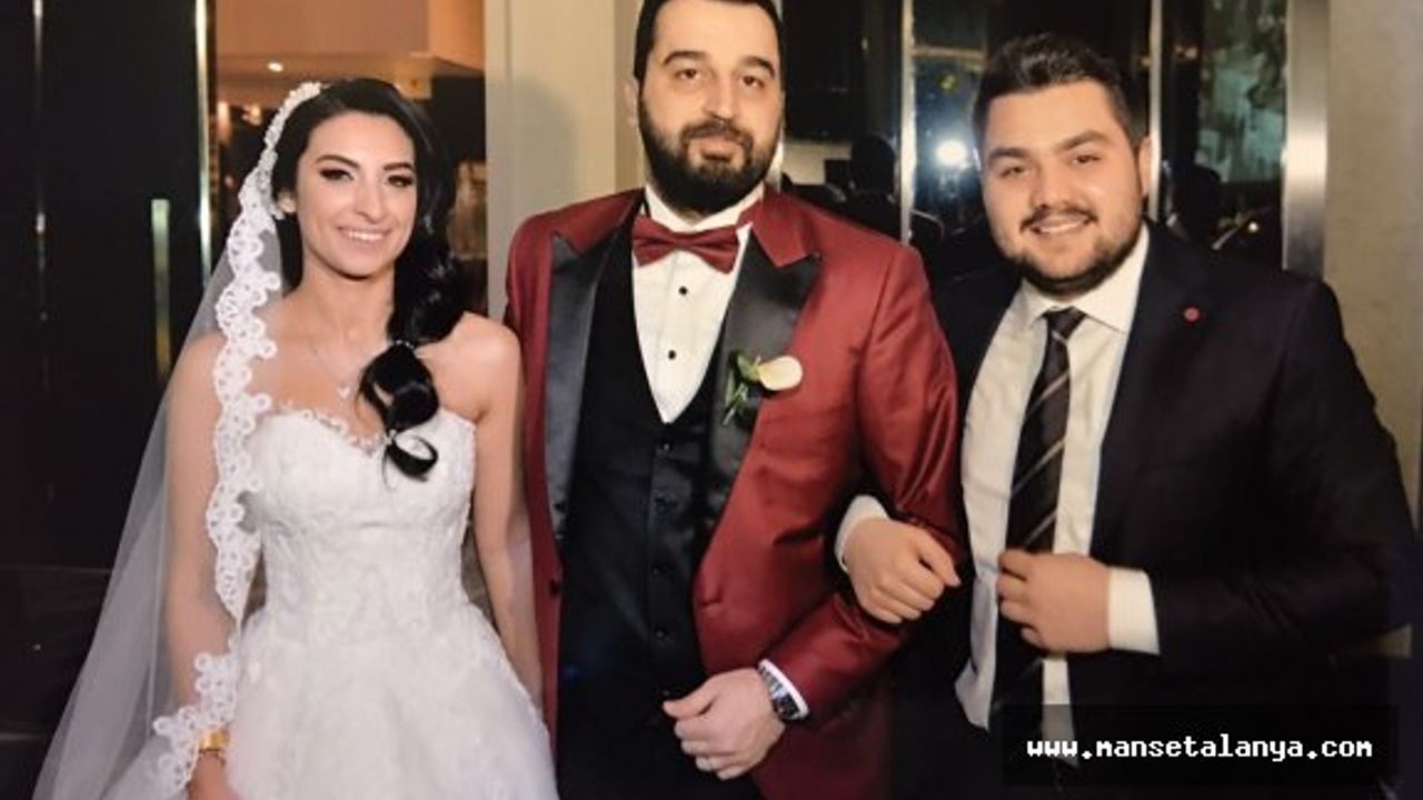 Ünlülerin avukatının düğününe Alanya'lı avukatta katıldı