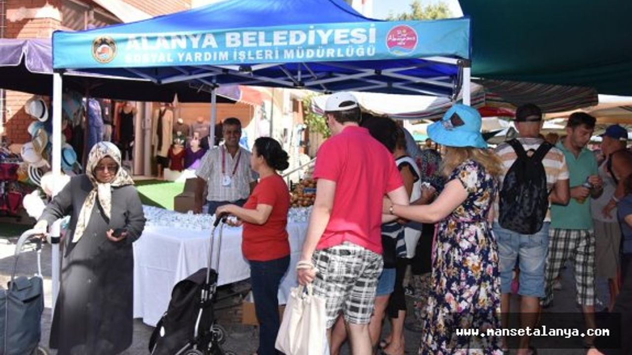 Alanya belediyesi vatandaşların hicri yılını lokumla kutladı