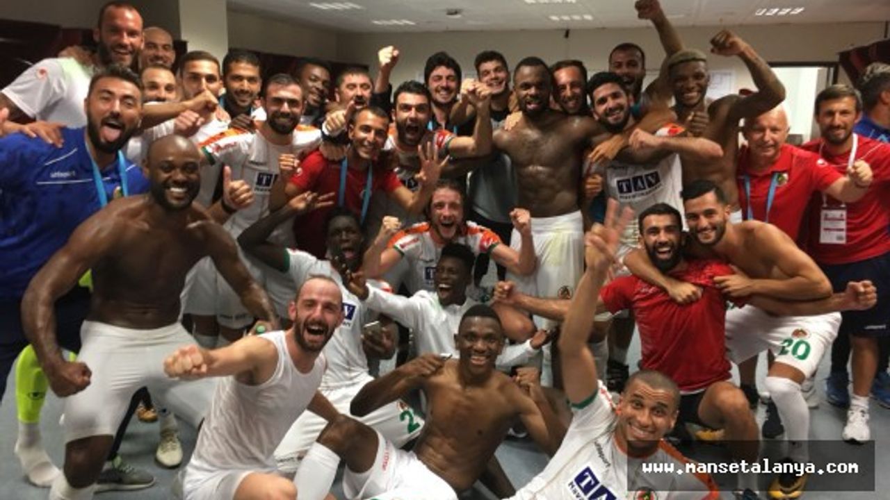 Vagner Love: Kariyerim boyunca geri dönüşler oldu ama...