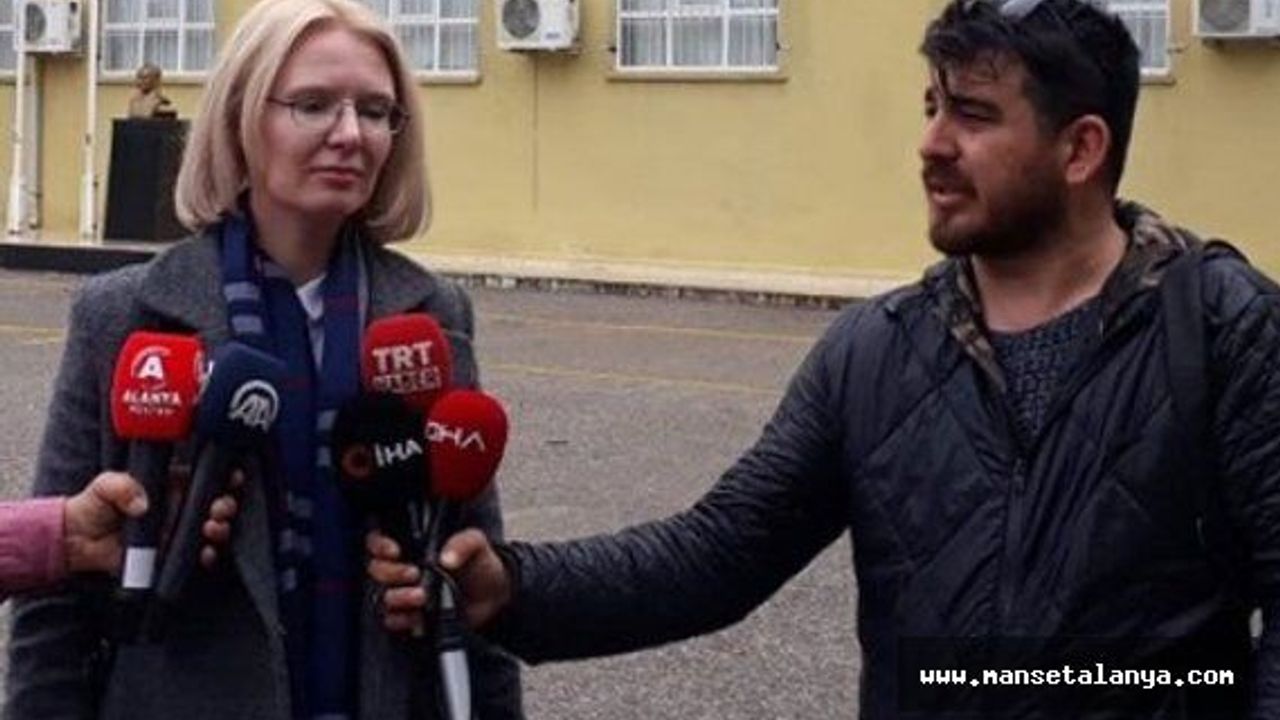 Rus aday, imam hatip lisesinde oyunu kullandı