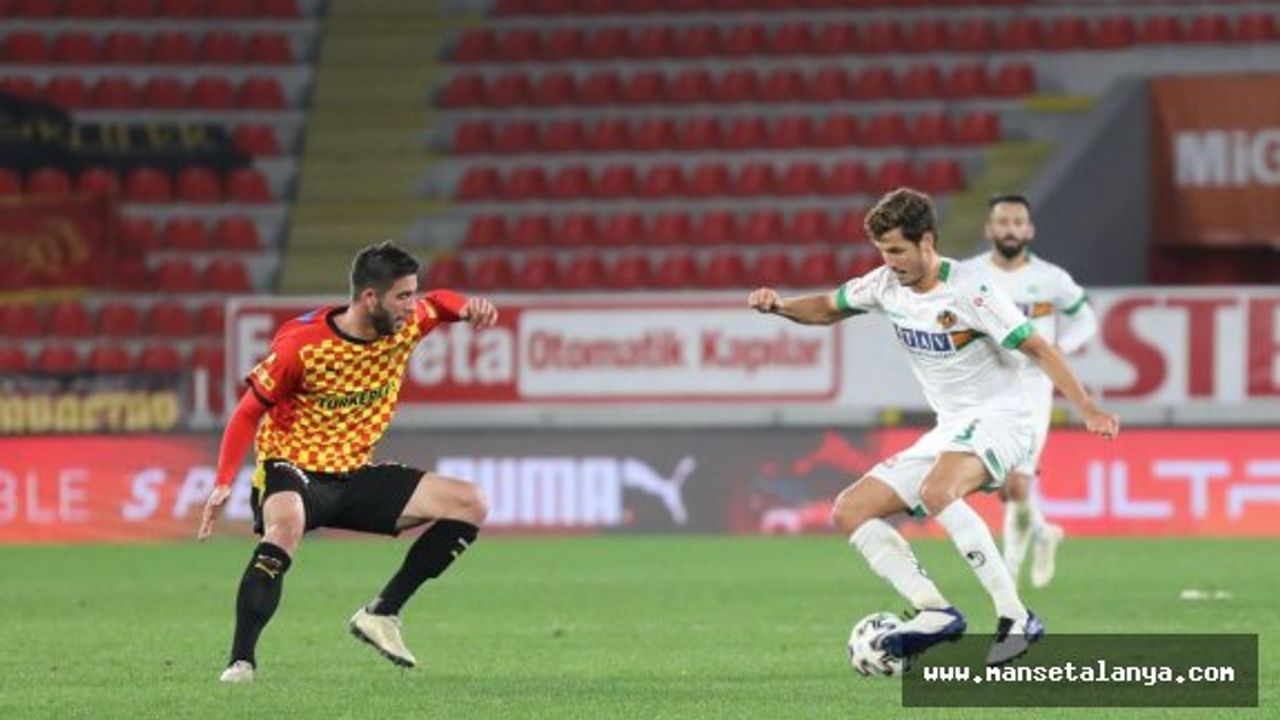 Alanyaspor'da Salih Uçan şoku! .