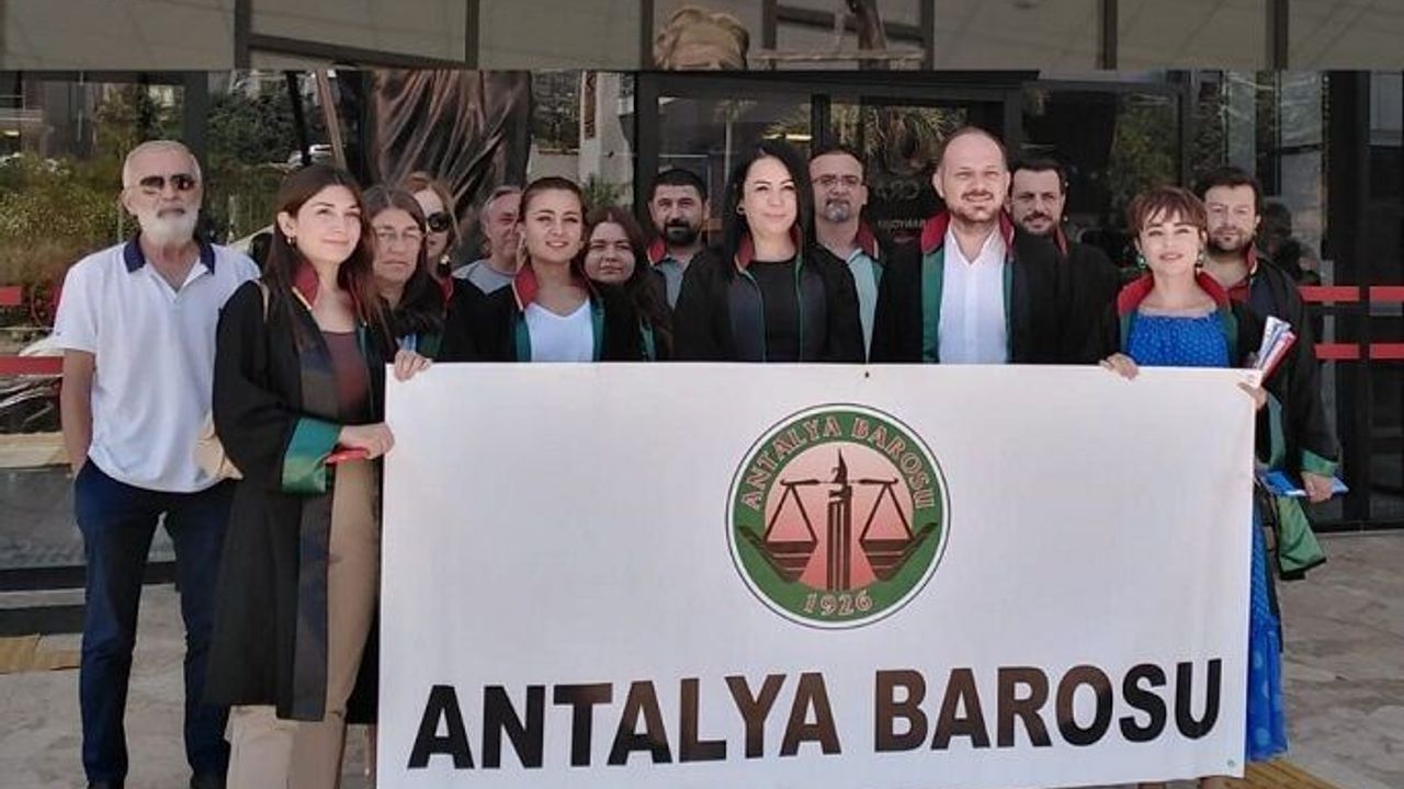 TÜRKİYE BAROLAR BİRLİĞİNİN DÜZENLEDİĞİ YENİ ASGARİ ÜCRET TARİFESİ DERHAL UYGUNLANMALIDIR