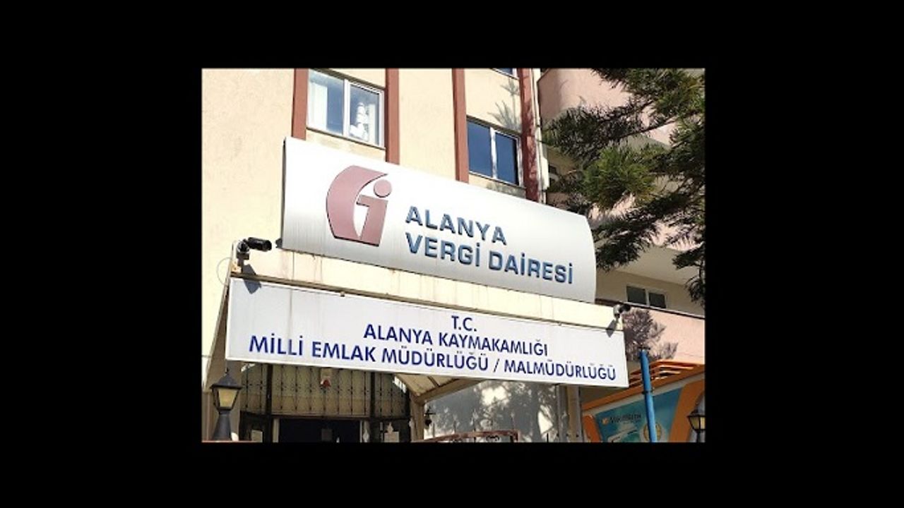 ALANYA'DA VERGİ MÜFETTİŞLERİ EV SAHİBİ VE KİRACILARA TAKİBE ALDI. 2 YIL EV BOŞ KALACAK!