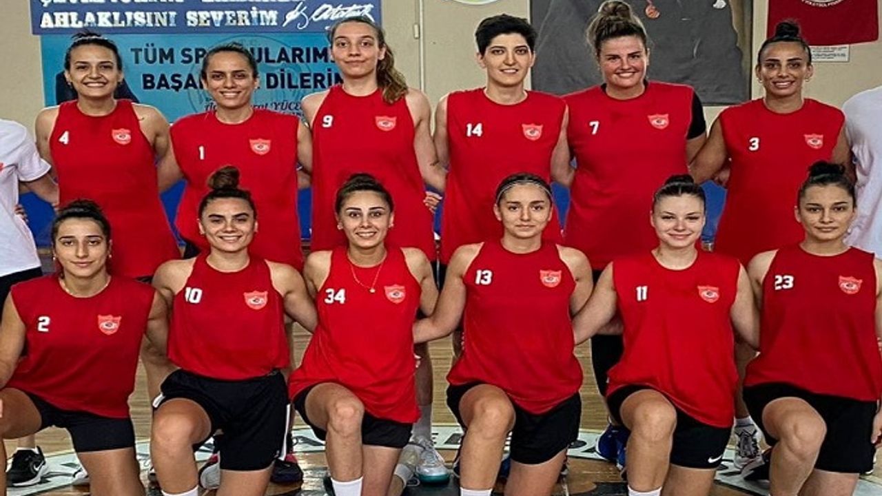 ALANYA BELEDİYESPOR BAYAN BASKETBOL TAKIMI ÜÇÜNCÜ MAÇINDA KAZANDI