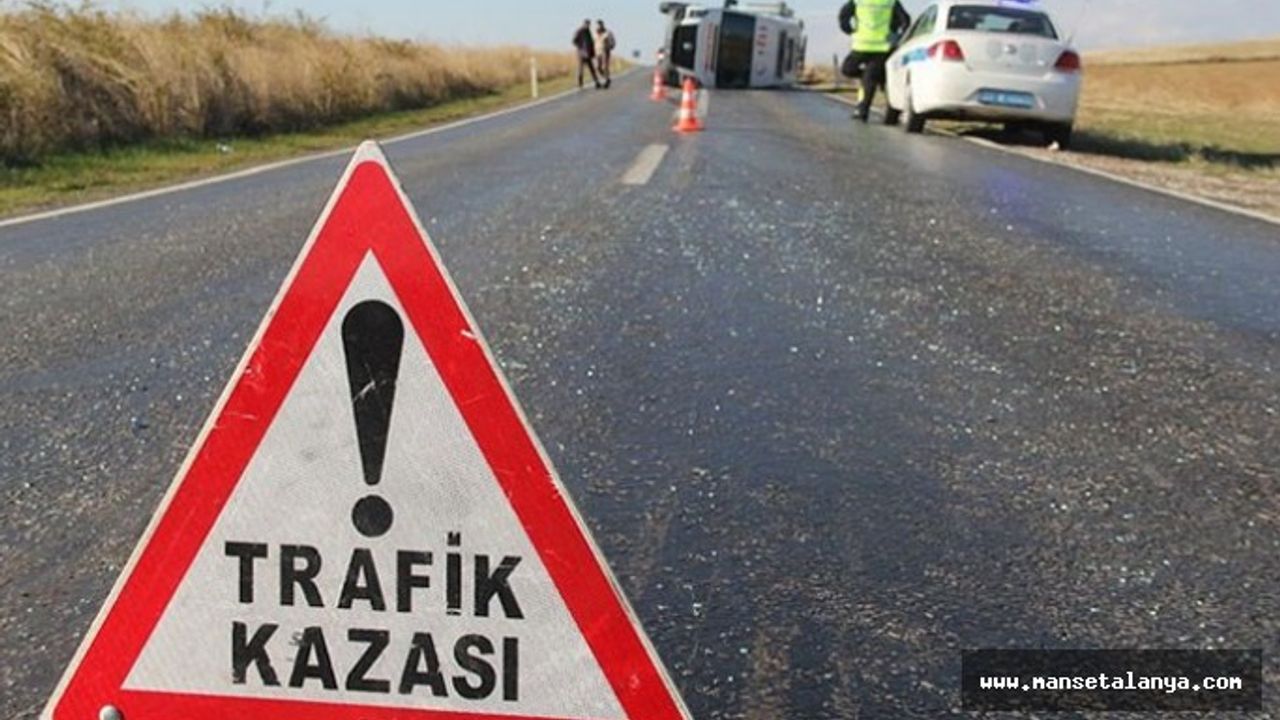 ALANYA'DA ARAÇ ŞARAMPOLE DEVRİLDİ. SÜRÜCÜ HAYATINI KAYBETTİ