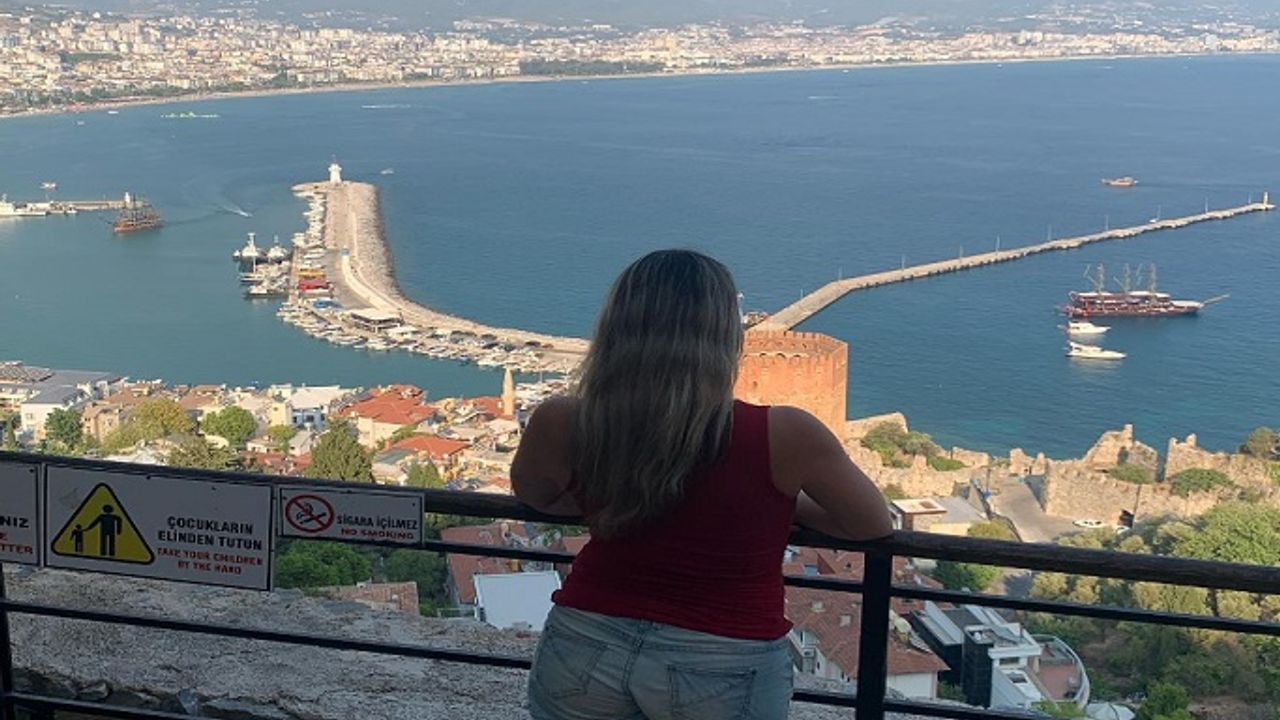 ALANYA'YI ÇOĞUNLUK OLARAK ÇOCUKSUZ ÇİFTLER TERCİH EDİYOR