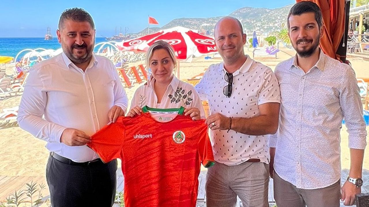 ALTSO BAŞKAN ADAYI BİLAL GÖMEÇ EKİBİNİ BÜYÜTMEYE DEVAM EDİYOR