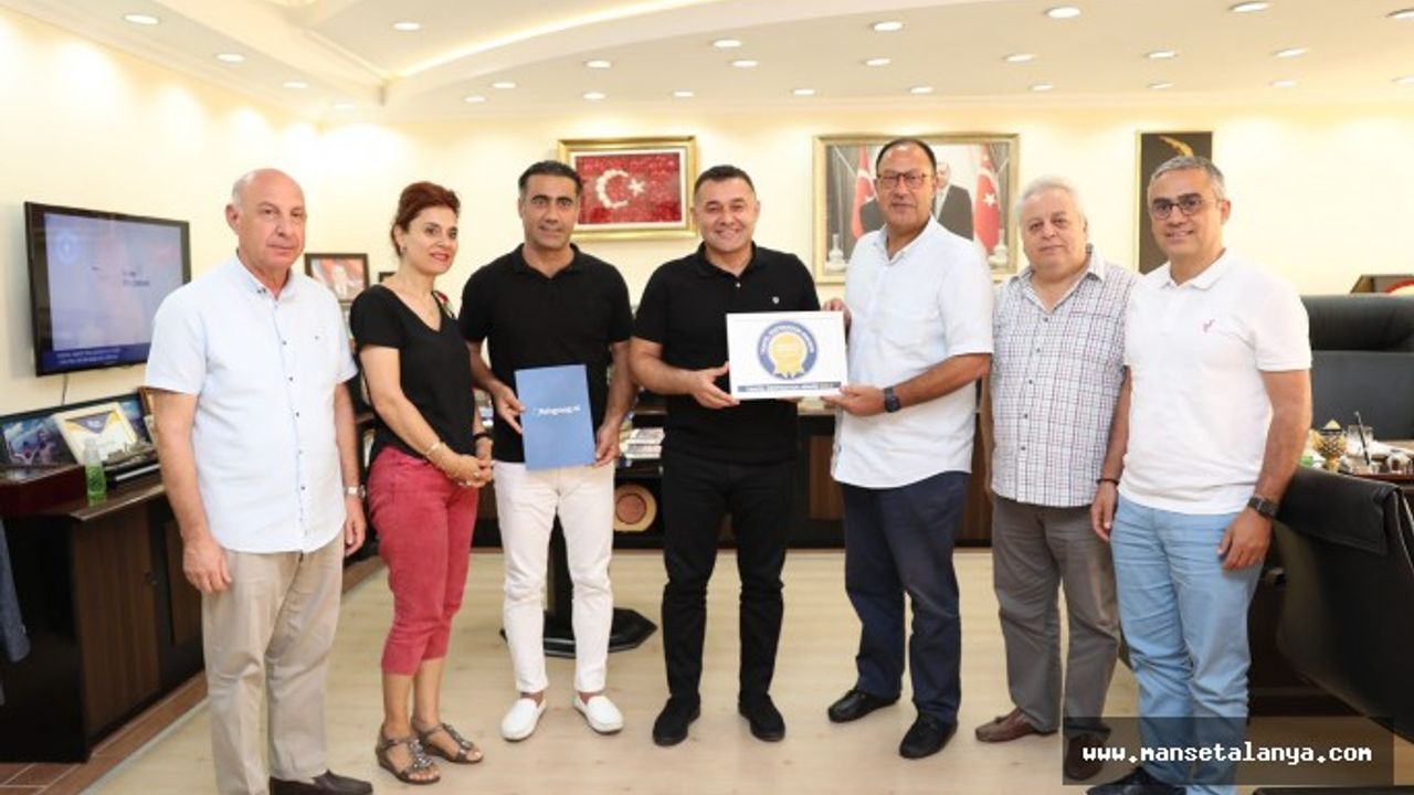 EN İYİ DESTİNASYON ÖDÜLÜ YİNE ALANYA'YA 