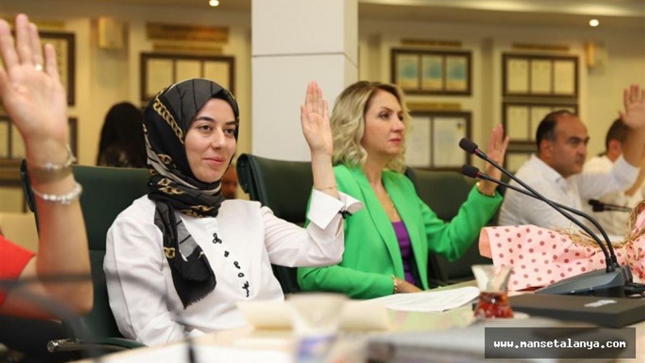 ALANYA MAHMUTLAR AVM'NİN 20 YILLIĞINA KİLANMASI MECLİSTE KABUL EDİLDİ