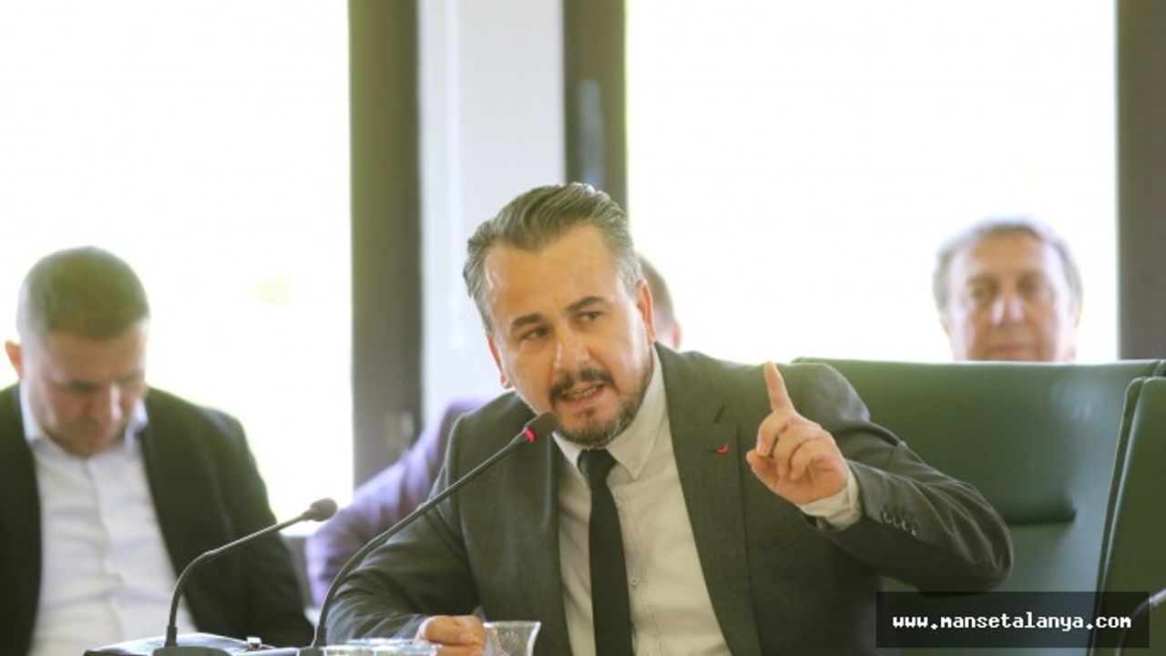 ALANYA BELEDİYE MECLİS ÜYESİ BAĞIŞLAR, 'HASTA MAHMUTLAR MAHALLESİ' İÇİN REÇETEYİ YAZDI