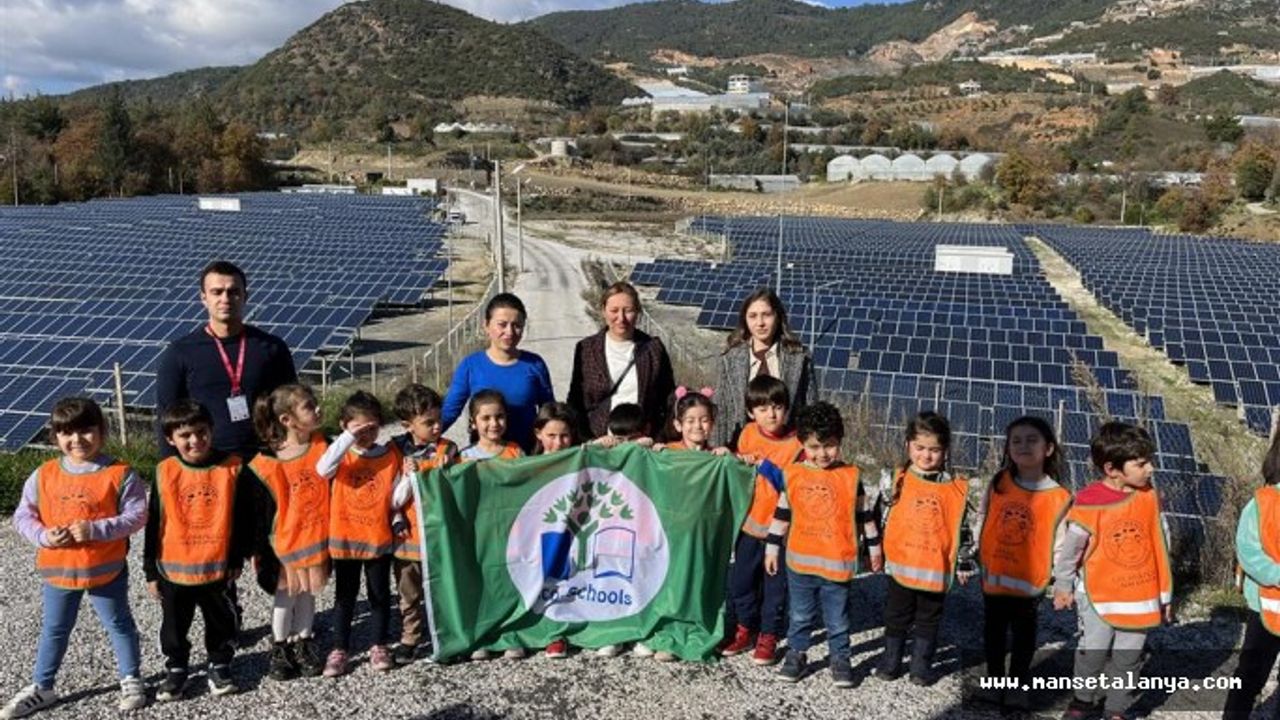 ALANYA BELEDİYESİ GÜNEŞ ENERJİ TESİSİ’NE MİNİK ÇEVRECİLERDEN ZİYARET