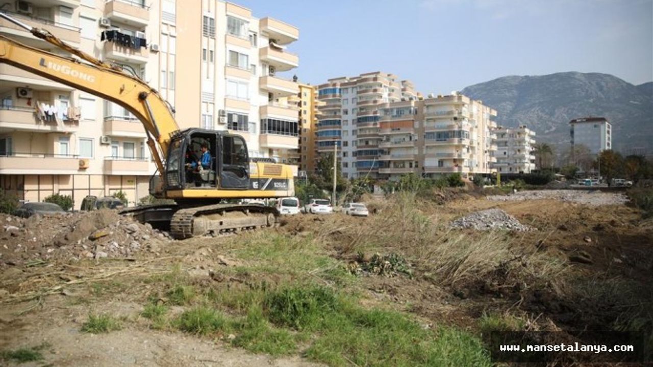 MAHMUTLAR TRAFİĞİNE NEŞTER. O CADDE SAHİL YOLUNA BAĞLANIYOR!