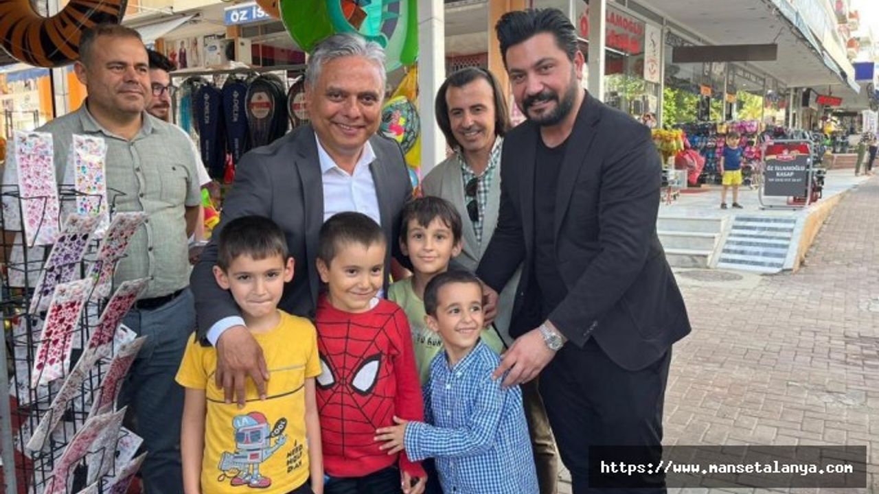 SİPAHİOĞLU, ANTALYA MURATPAŞA BELEDİYE BAŞKANI UYSAL İLE AVSALLAR ESNAFINI ZİYARET EDEREK, KEMAL KILIÇDAROĞLU'NA DESTEK İSTEDİ