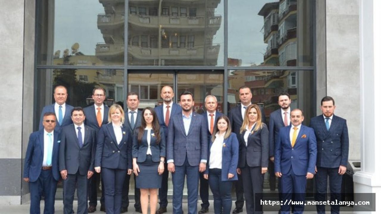 AK PARTİ'DE KONGRE VE YEREL SEÇİM HAZIRLIĞI. ADAY BELİRLEME SÜRECİ AĞUSTOSTA BAŞLAYACAK!