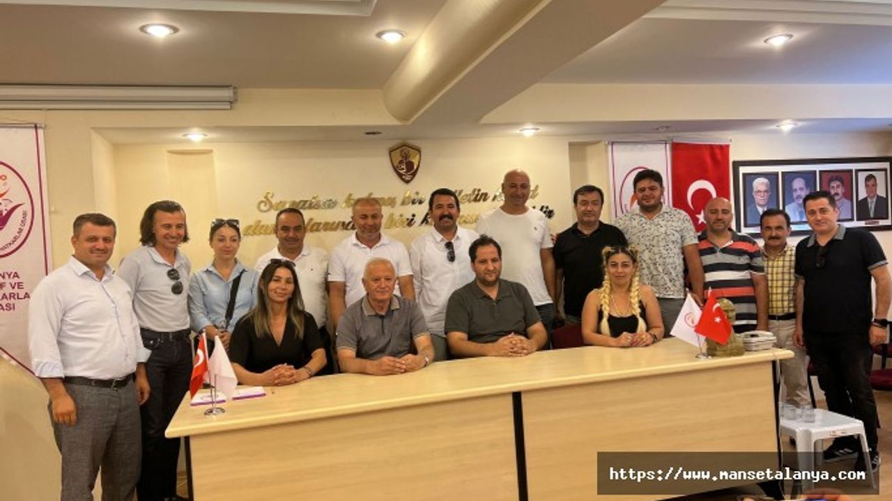 ALANYA KAÇAK EMLAKÇILARA KARŞI ORTAK HAREKET ETME KARARI ALINDI! HEDEFTE VERGİ VERMEYEN ALANYA'DA YAŞAYAN RUSLAR VAR! 