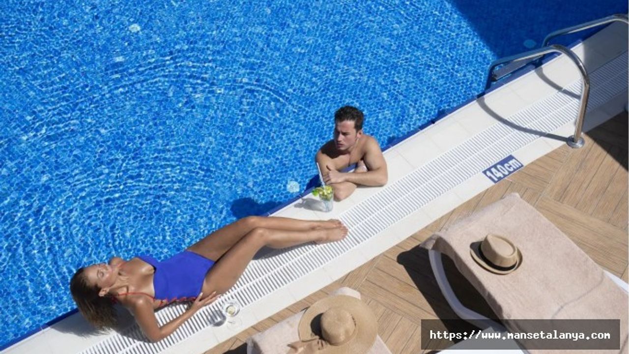 ANTALYA VE BÖLGESİNE HAVA YOLUYLA GELEN TURİST SAYISI 6 MİLYONU AŞTI
