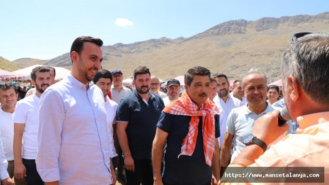 AK PARTİ GEVNE ŞENLİĞİNE ÇIKARMA YAPTI