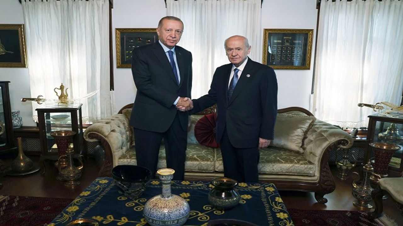 AK PARTİ İLE MHP'NİN YEREL SEÇİM İTTİFAKI. ANTALYA MHP'YE!