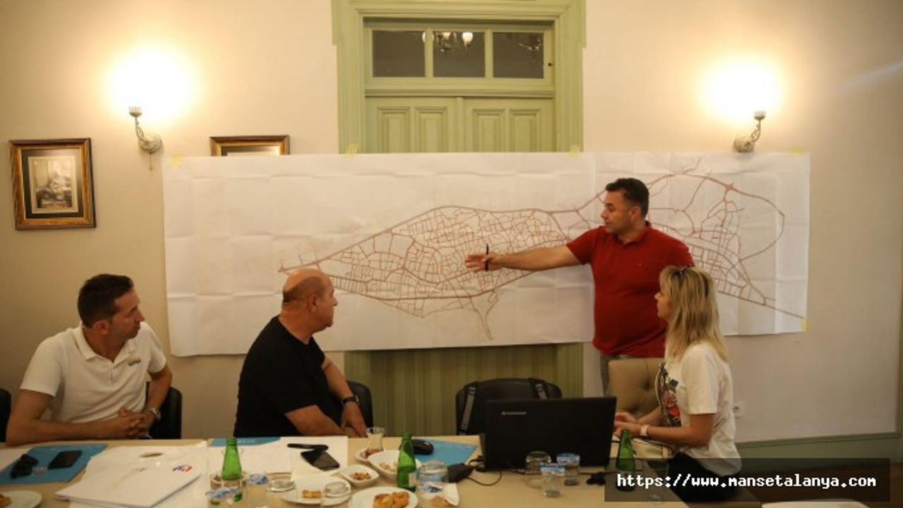 ALANYA’NIN ULAŞIM AĞI MASAYA YATIRILDI ULAŞIM MASTER PLANI HAZIRLANIYOR