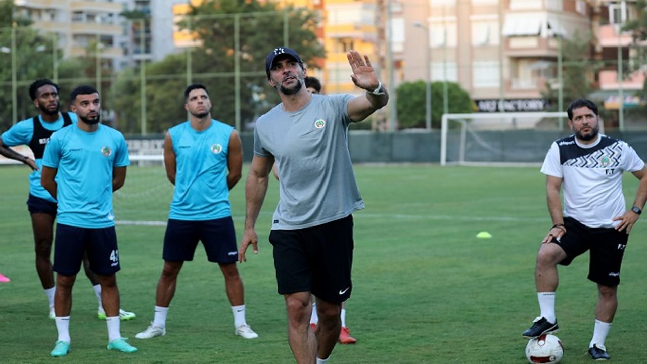 ALANYASPOR'UN KENDİ OYUN PLANI VAR. ERDOĞAN'DAN TARAFTARA ÇAĞRI