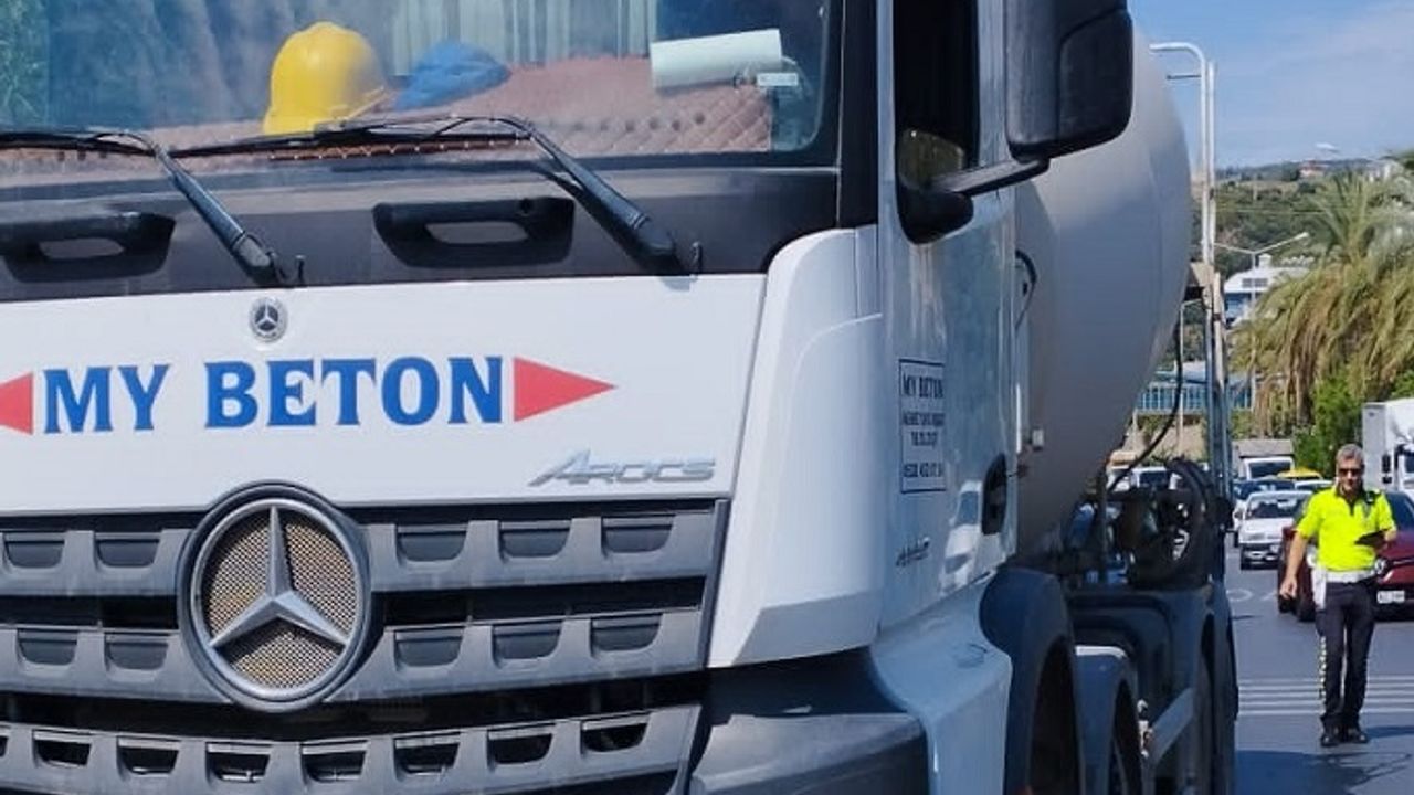ALANYA'DA 6 BETON MİKSER ARACINA CEZA
