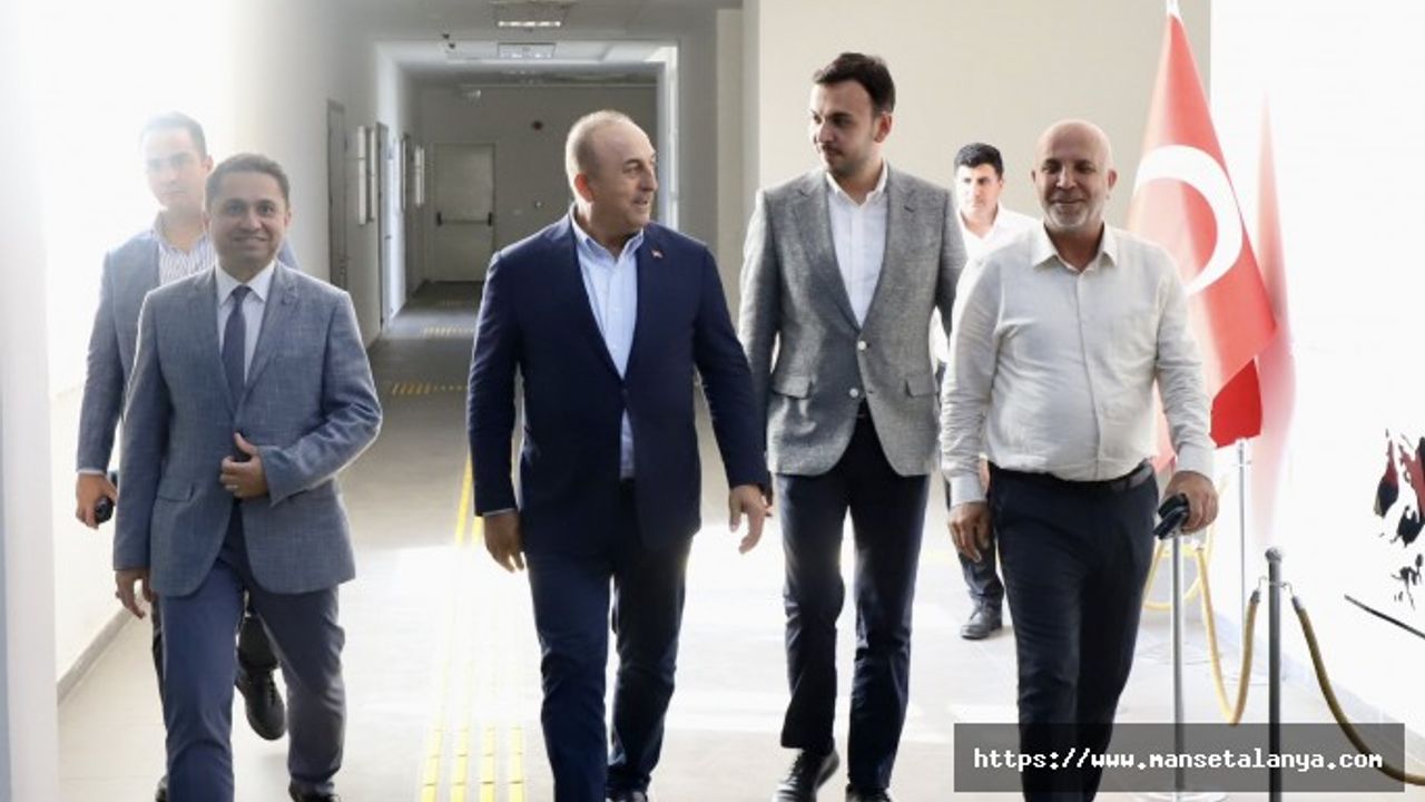 ÇAVUŞOĞLU, ALANYA'DA BELEDİYE BAŞKAN ADAYI TOKLU İLE BOY GÖSTERDİ!