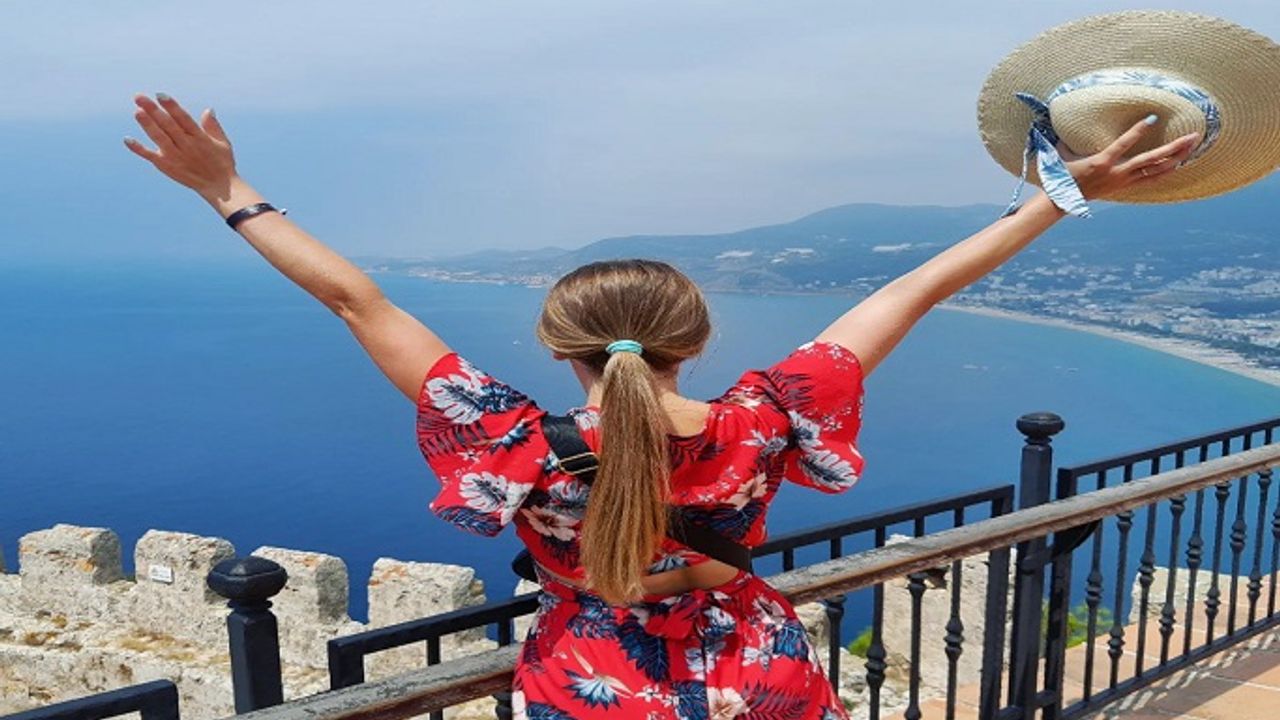 EMEKLİ CENNETİ ALANYA BÜYÜK RAĞBET GÖRÜYOR