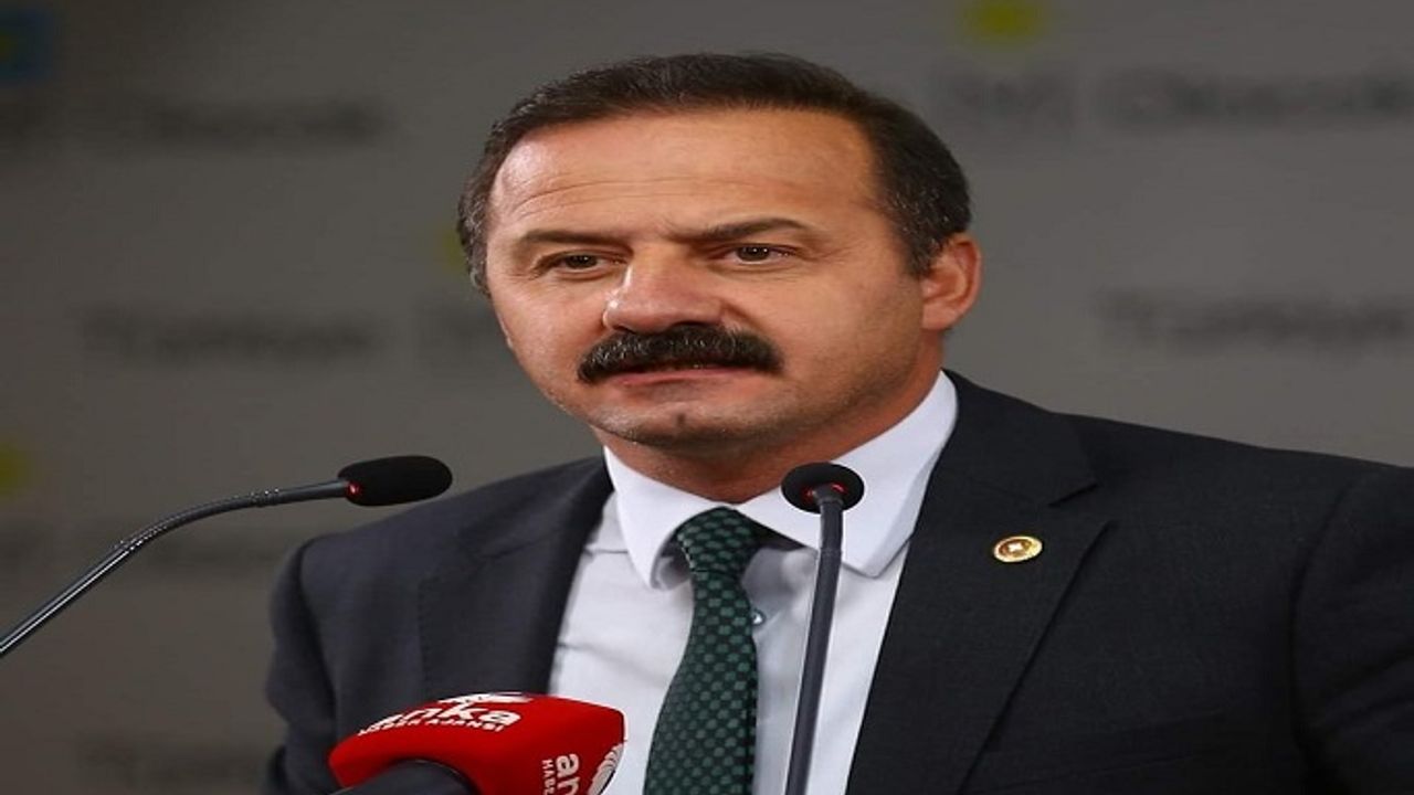YENİ PARTİNİN KURMA SİNYALİNİ VERDİ!