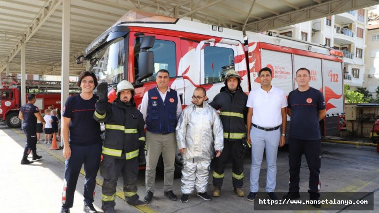 ENGELLİ BİREYLER İTFAİYEYİ TANIDI. YANGIN VE ACİL DURUM EĞİTİMİ VERİLDİ