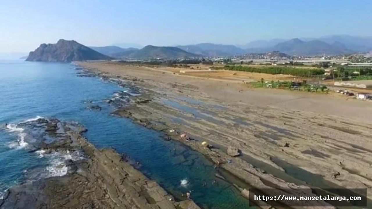 GAZİPAŞA'DA TARIM ARAZİLERİN İMARA AÇILMASINA KARŞI DAVA AÇILDI