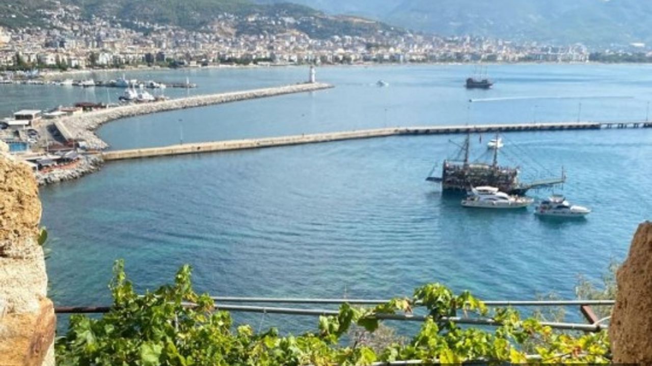 HANGİ ÜLKE NE KADAR TURİST VERGİSİ ALIYOR?