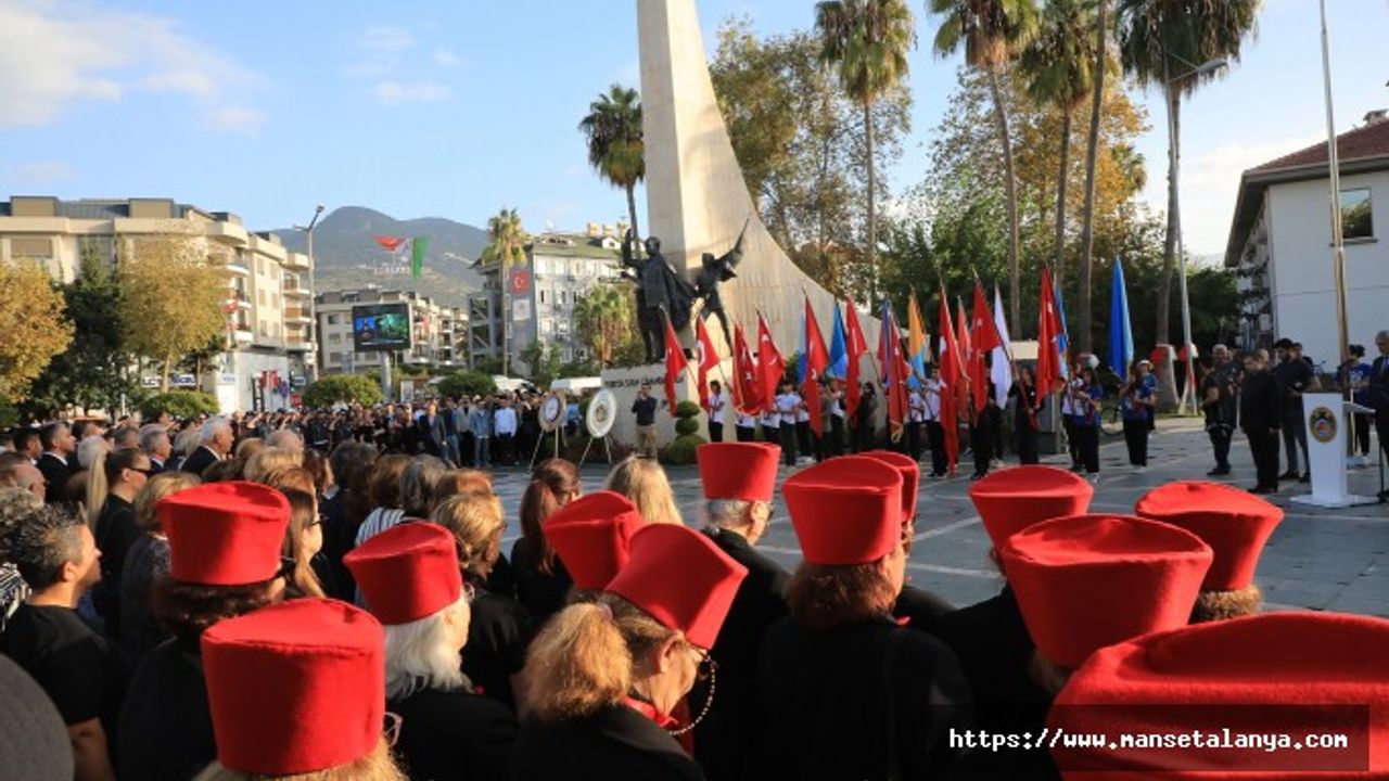 ALANYA'DA 10 KASIM ATATÜRK'Ü ANMA TÖRENİ DÜZENLENDİ