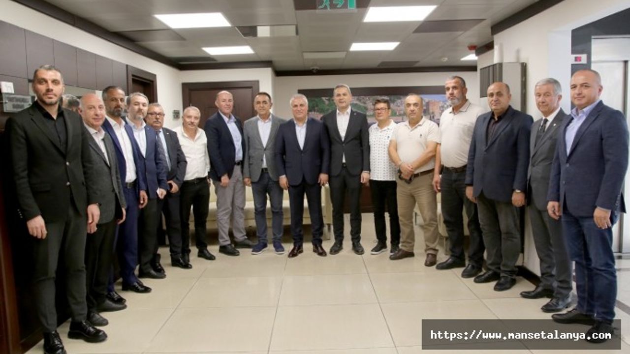 ALANYA DA UZUN ZAMANDIR BÖYLE BİR BULUŞMA OLMAMIŞTI. ALTSO BAŞKANI ERDEM'DEN TÜM SİYASİ PARTİLERİ BİR ARAYA GETİRDİ !