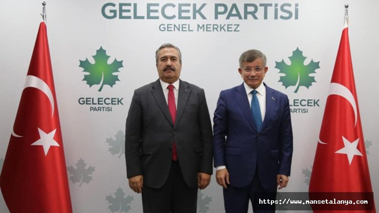 Davutoğlu, Mevlüt Demir'i Alanya belediye başkan adayı olarak açıkladı