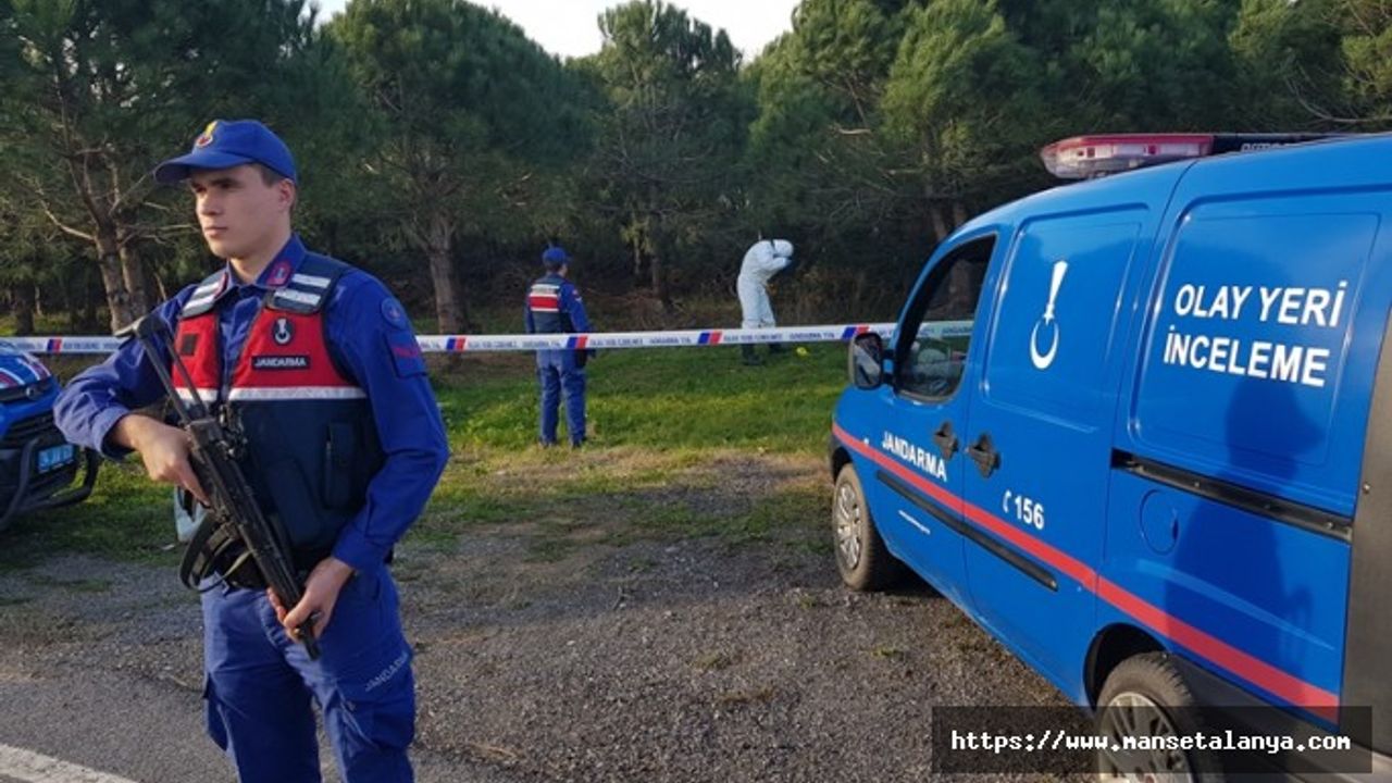 EMİŞBELİNDE BİR İŞÇİ KONTEYNERDE ÖLÜ BULUNDU