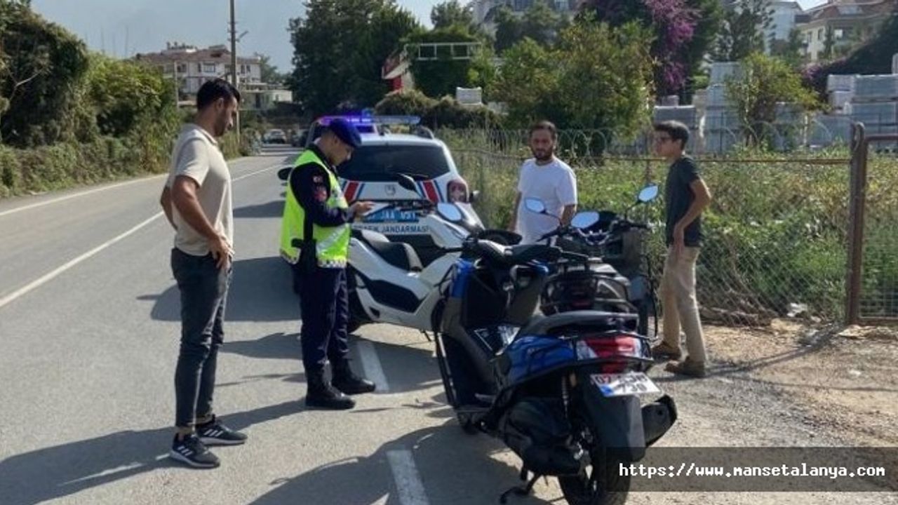 GEREKLİ ŞARTLARI TAŞIMAYAN 13 ARAÇ TRAFİKTEN MEN EDİLDİ