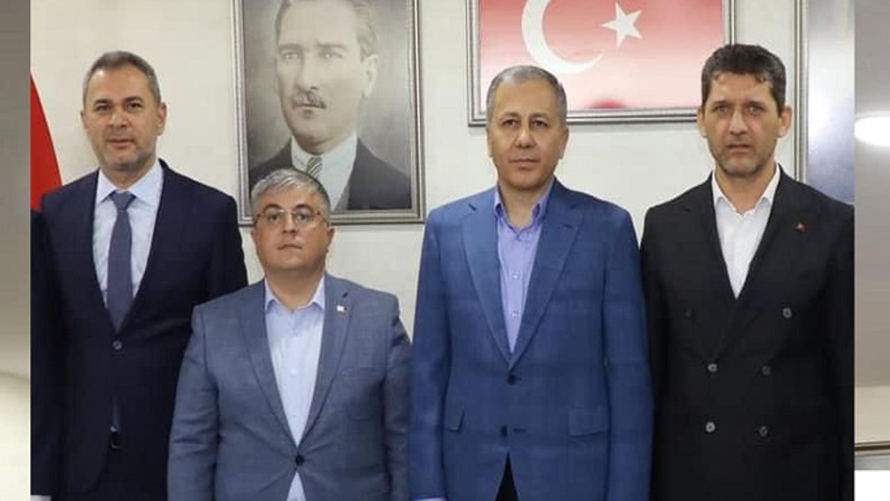 İÇİŞLERİ BAKANI YERLİKAYA'YA ALANYA BRİFİNGİ