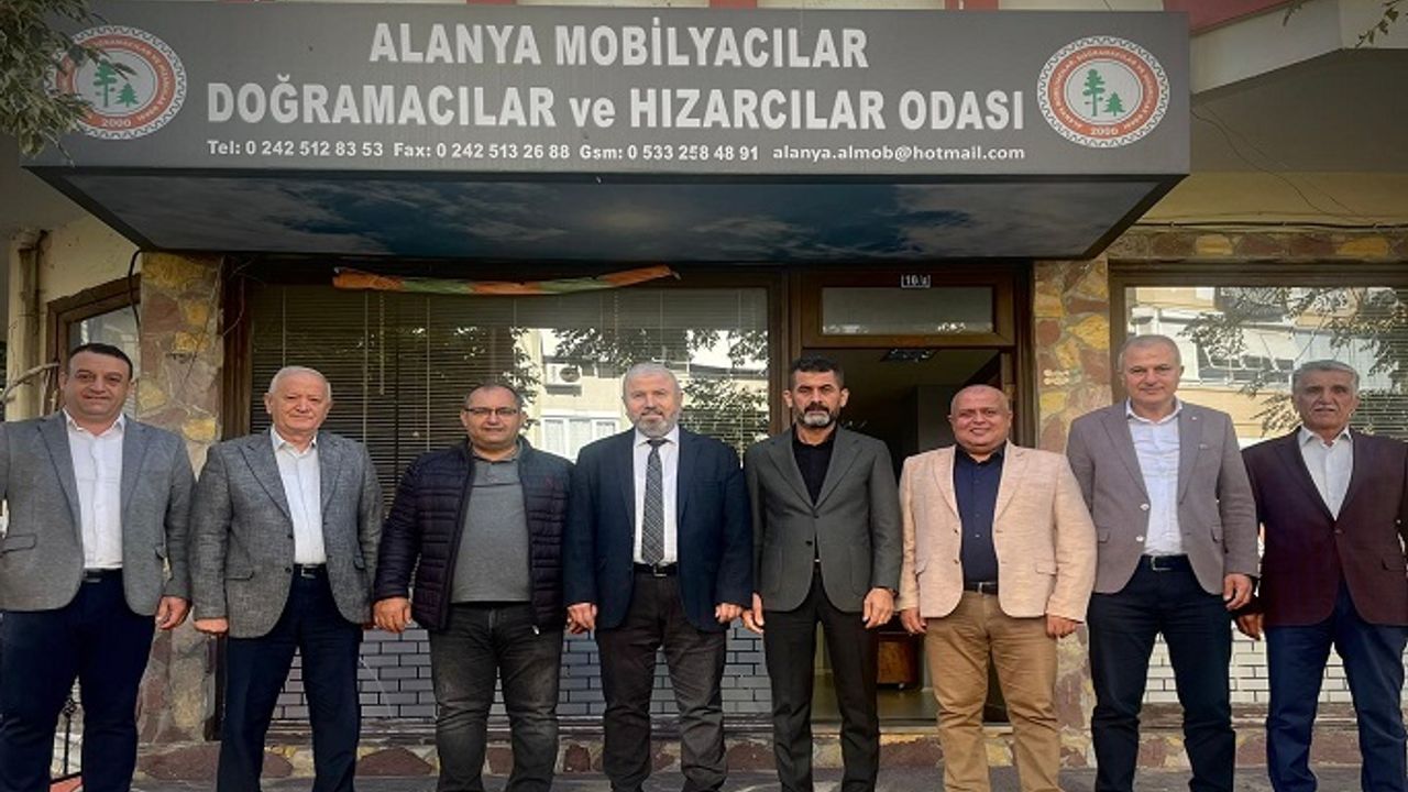 MOBİLYACILAR, ESNAF ODASI BAŞKANLARINA EV SAHİPLİĞİ YAPTI