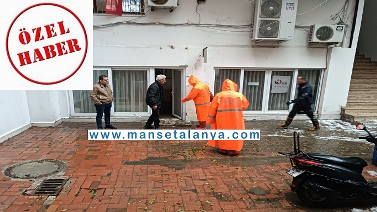 ALANYA TÜKETİCİ HAKLARI DERNEĞİ OFİSİ YAĞMURDAN NASİBİNİ ALDI. SICAK GÖRÜNTÜLER!