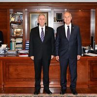 SİYASET