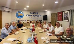 ALANYA KENT KONSEYİ ASAYİŞİ MASAYA YATIRDI... GÖRÜNTÜLER ALANYANIN GÜVEN İÇİNDEKİ KENT YAPISINI SARSARAK RİSKE ATTI!