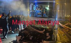 Alanyaspor’a Çirkin Saldırı! Taraftar Otobüsü Taşlandı, Efecan’a Su Şişesi İsabet Etti