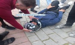 Mahmutlar’da Motosiklet Kazası: Sürücü Hastaneye Kaldırıldı