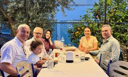 Sosyal Medyada Dikkat Çeken Paylaşım: “Akşamın Sürprizi Özçelik Başkanımdı!”