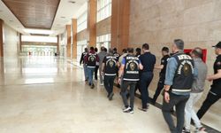 Filo Araçlarını İnternetten Satarak 120 Milyon TL Dolandırdılar! Antalya Polisi 10 Şüpheliyi Yakaladı