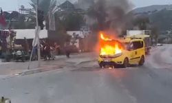 Alanya Yat Limanı’nda Sabah Saatlerinde Korkutan Araç Yangını