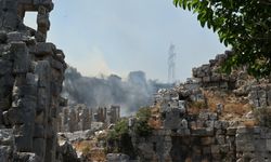 Aksu’da 290 Kişi Tahliye Edildi, Gazipaşa’daki Yangın Devam Ediyor