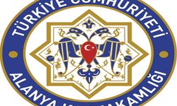 "Kıyı Hakkı Beton Tartışması: Alanya Kaymakamlığı’ndan Kamuoyuna Açıklama"