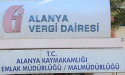 Alanya’nın İdari Gücü Zayıflatılıyor mu? Mal Müdürlüğü Kararı Tartışılıyor