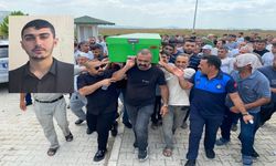 Motosikletle Otomobil Çarpıştı: Genç Sürücü Kurtarılamadı